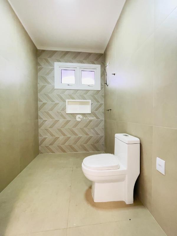 Casa de Condomínio para aluguel no Tomazetti: 