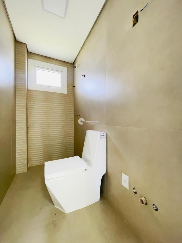 Casa de Condomínio para aluguel no Tomazetti: 