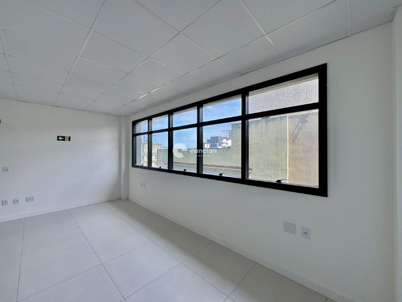 Sala Comercial para aluguel no Centro: 