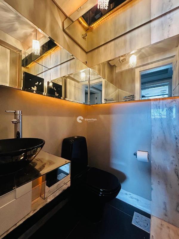 Cobertura à venda no Nossa Senhora Medianeira: 