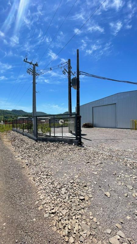 Pavilhão para aluguel no Camobi: 