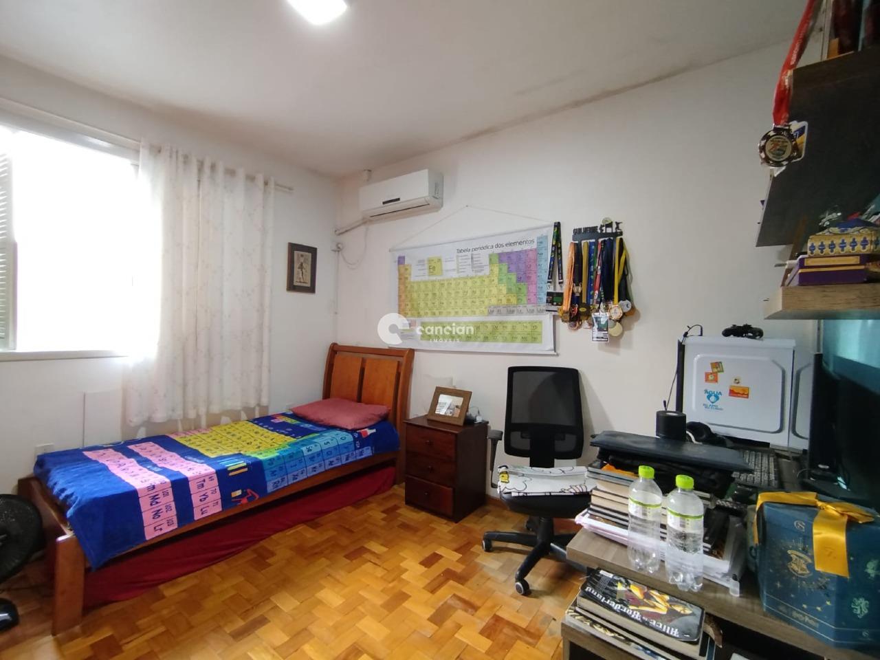 Casa de Condomínio à venda no Camobi: 