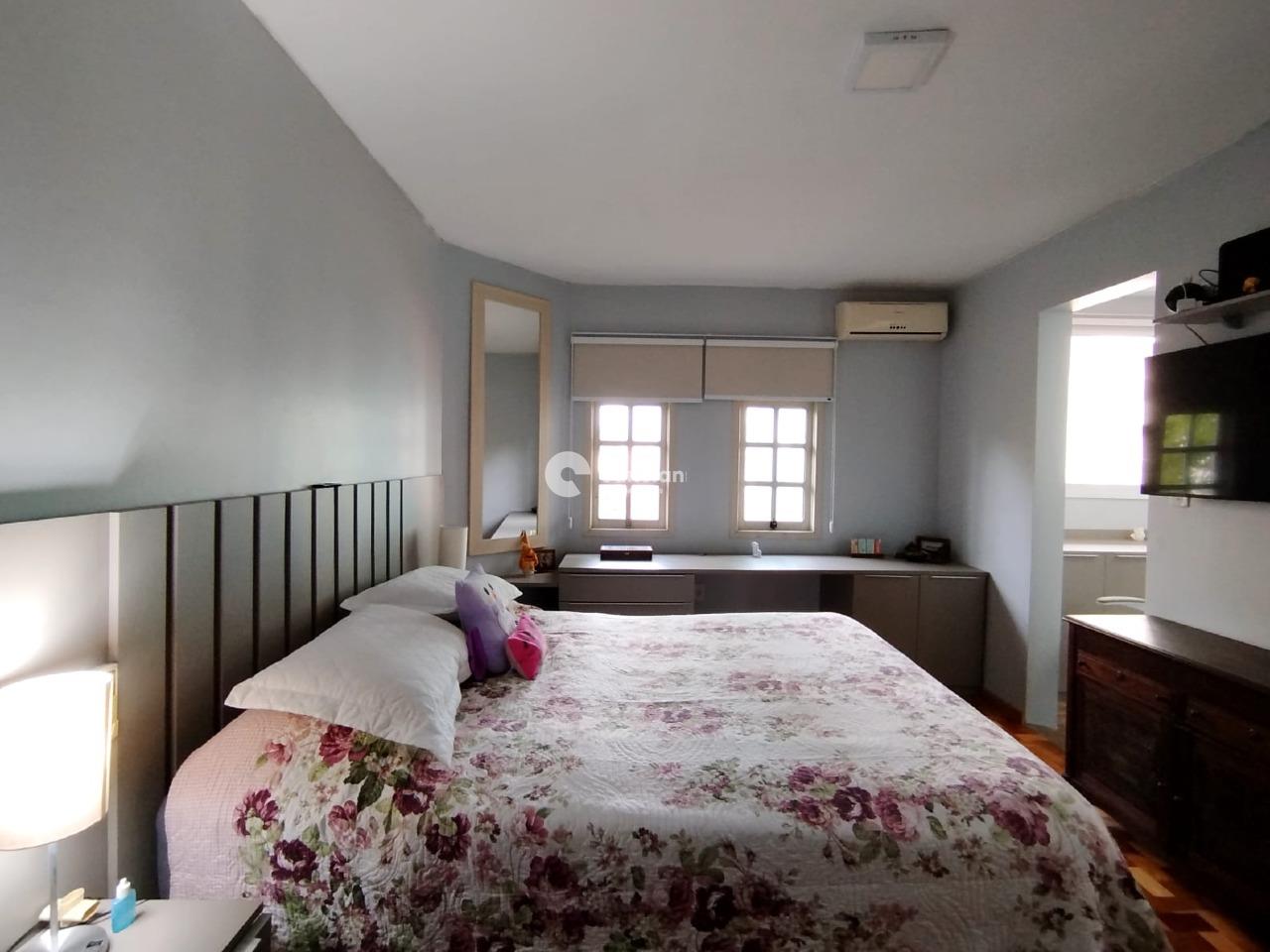 Casa de Condomínio à venda no Camobi: 