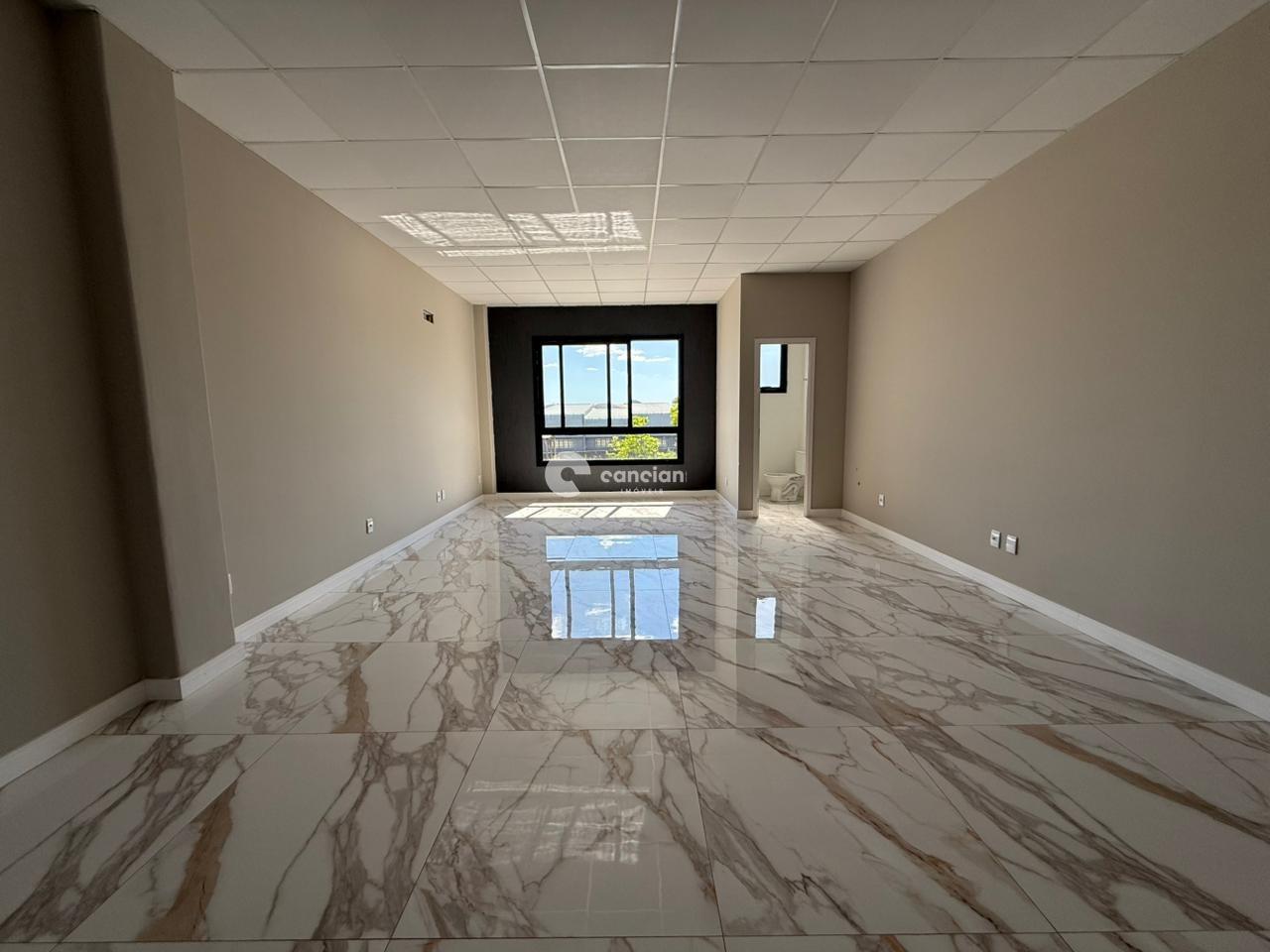 Sala Comercial à venda no Camobi: 