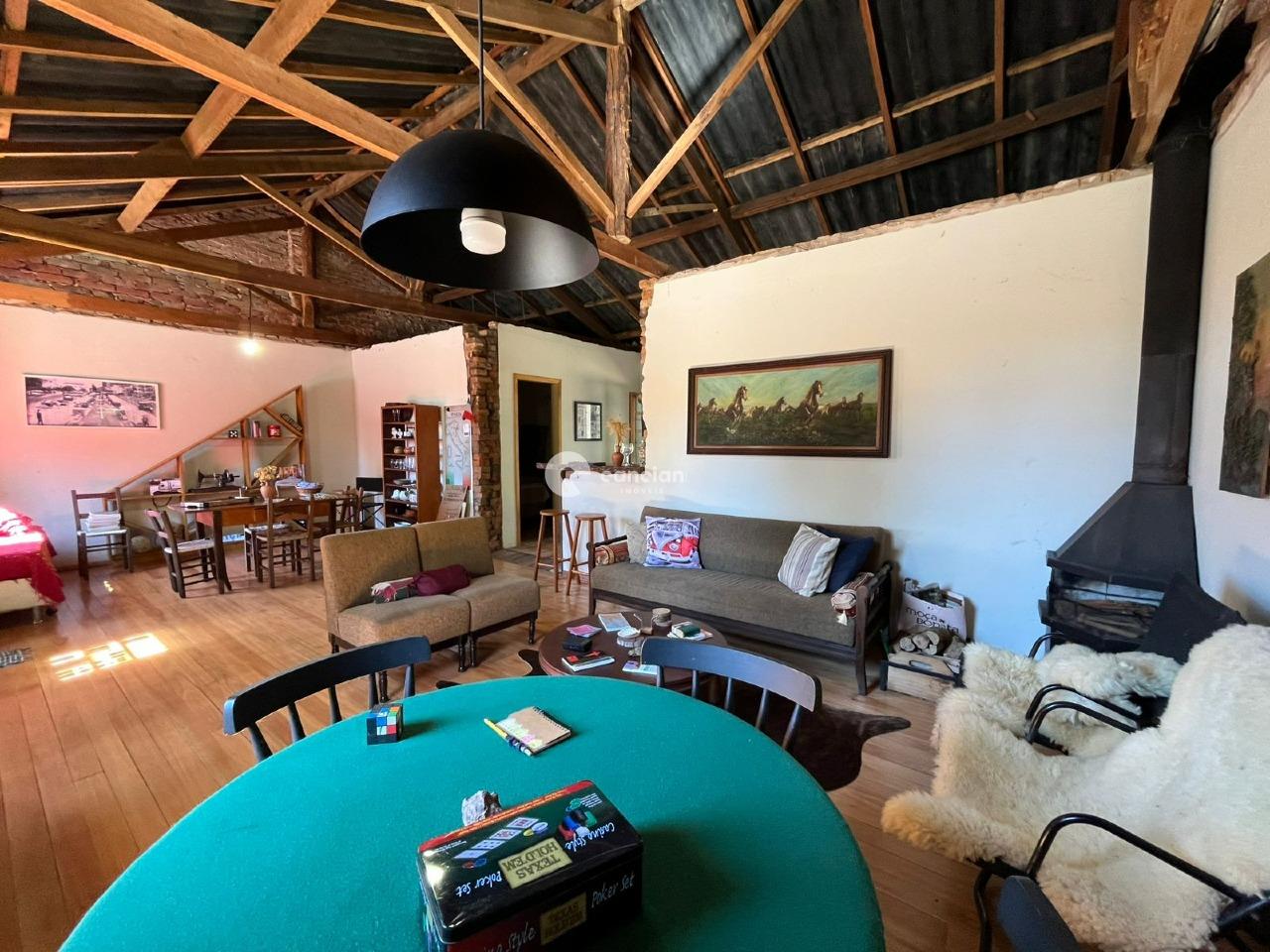 Casa à venda no Centro: 