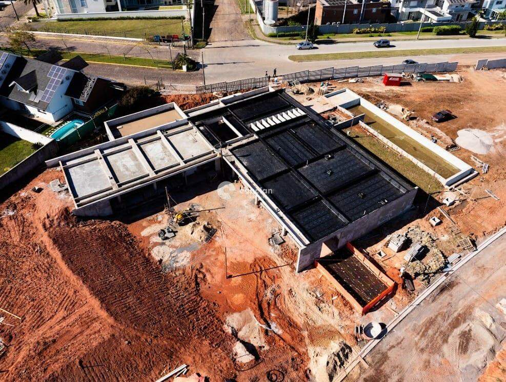 Terreno em condomínio à venda no Tomazetti: 