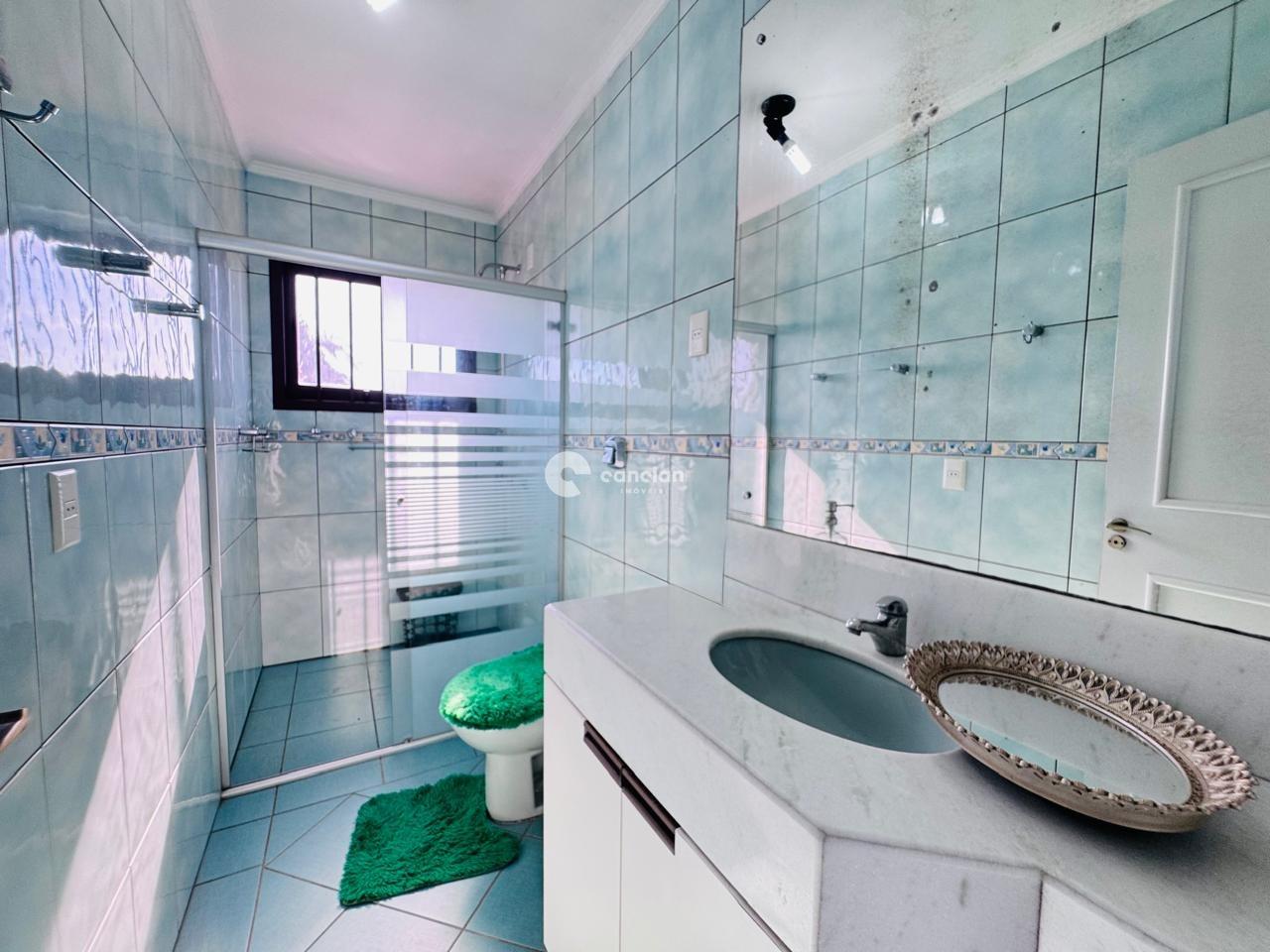 Casa à venda no Pé de Plátano: 