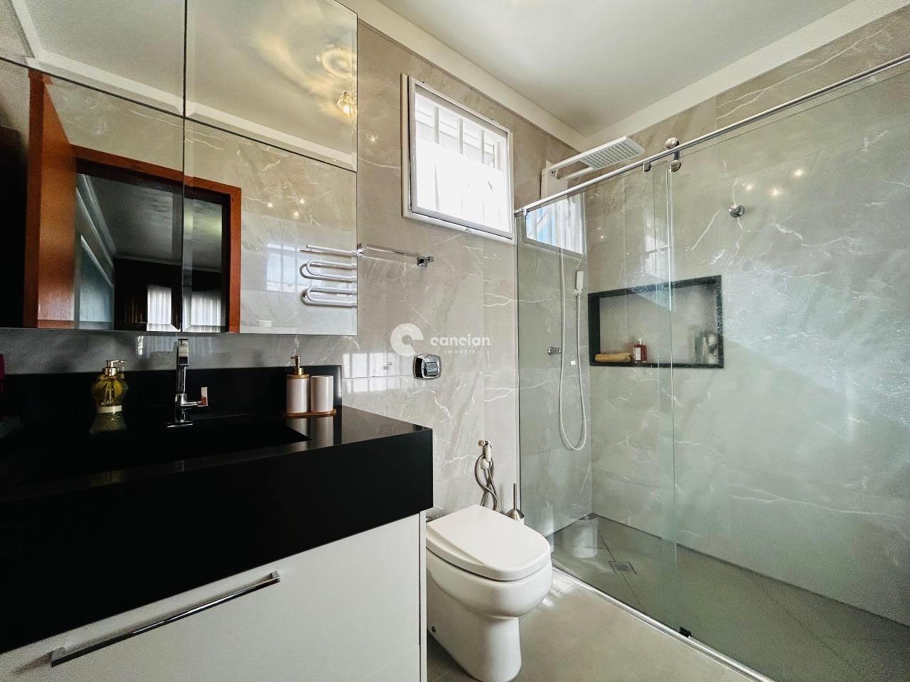 Casa à venda no Camobi: 