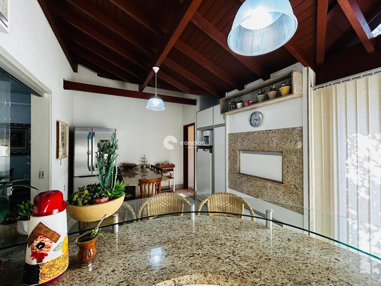 Casa à venda no Camobi: 