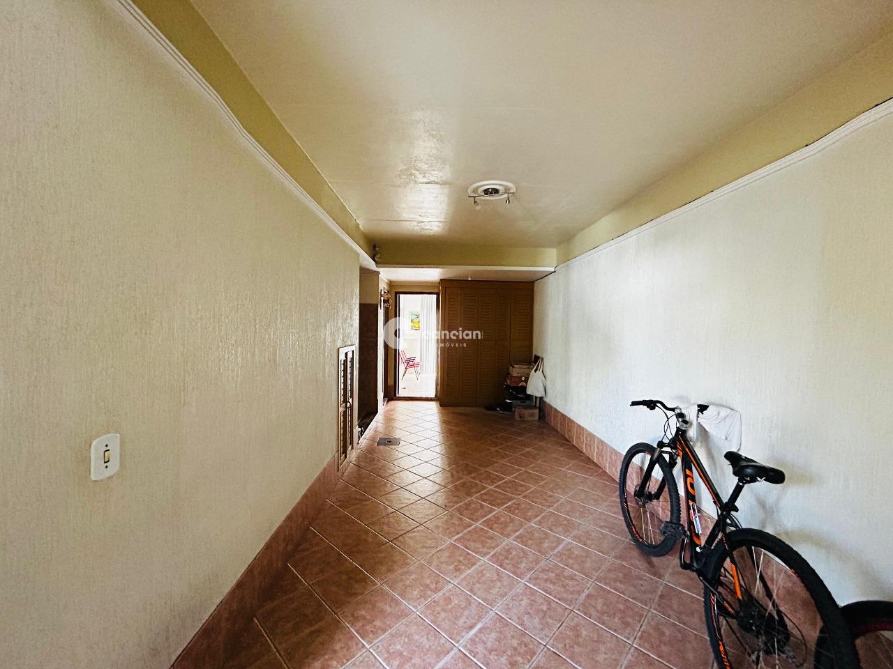 Casa à venda no Camobi: 