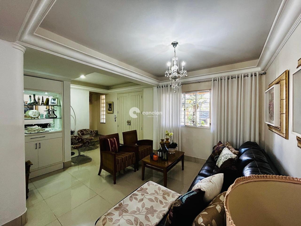 Casa à venda no Camobi: 