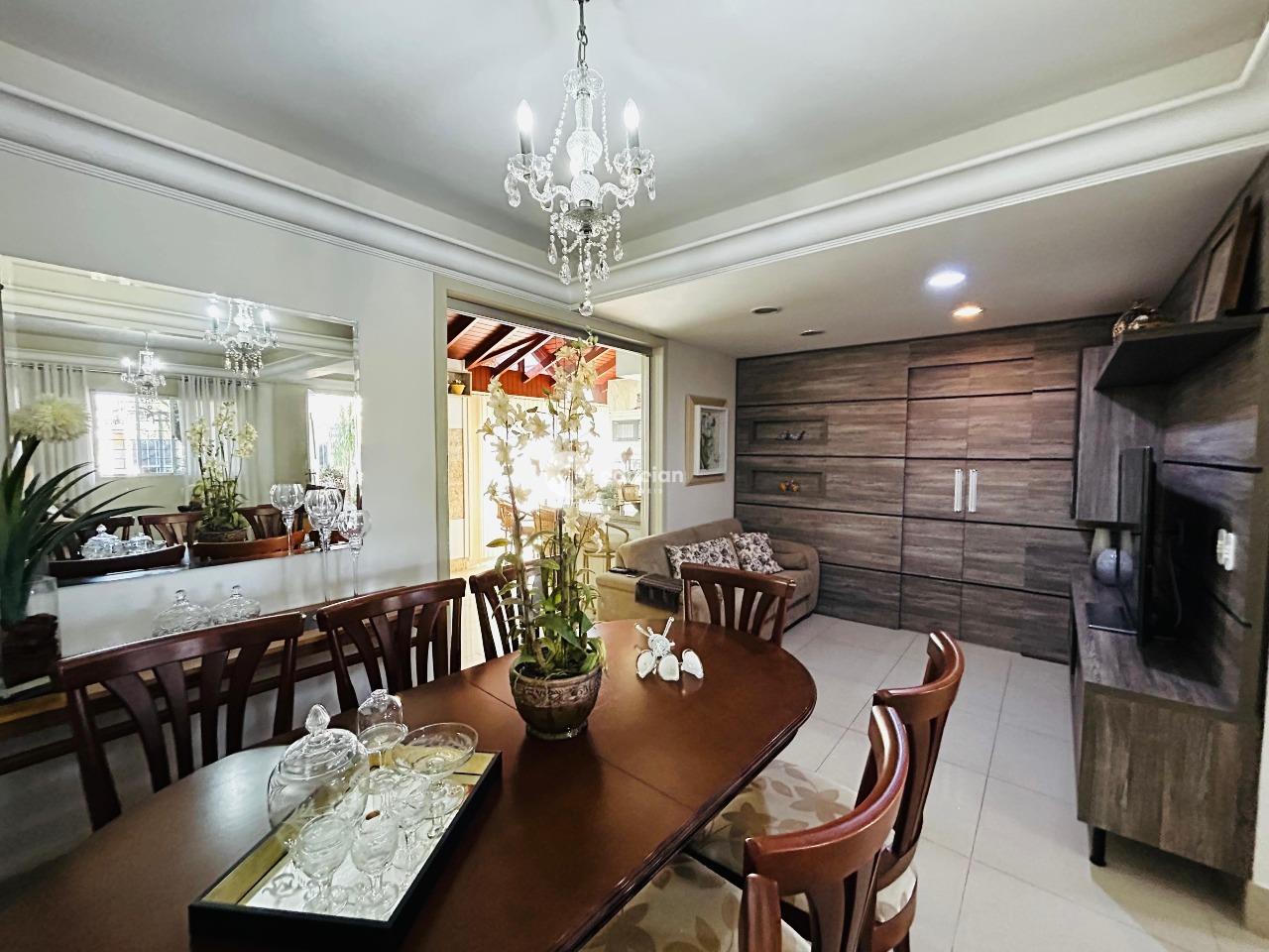 Casa à venda no Camobi: 