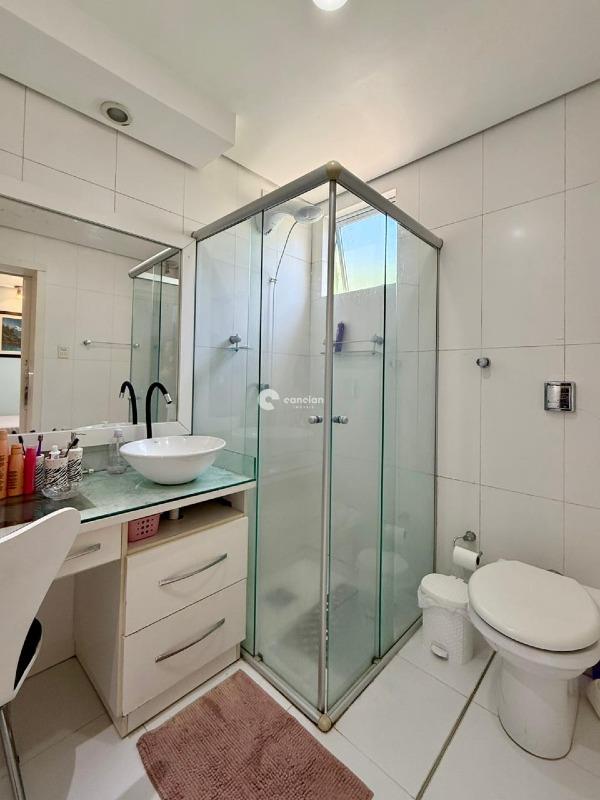 Casa à venda no Camobi: 