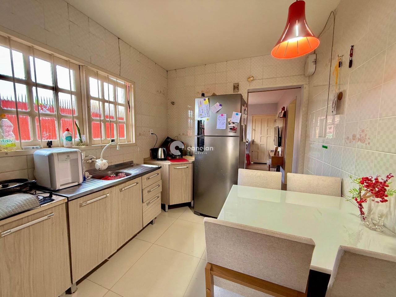 Casa à venda no Camobi: 