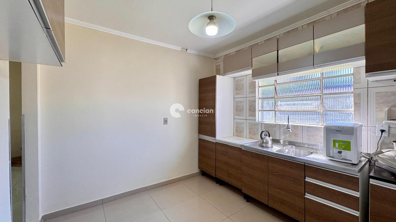 Casa à venda no Tomazetti: COZINHA COM MÓVEIS