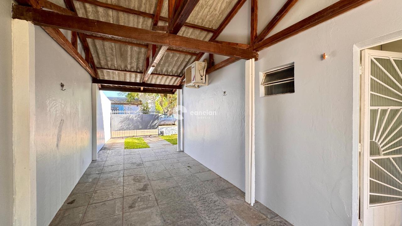 Casa à venda no Tomazetti: GARAGEM  FECHADA PARA 2 CARROS