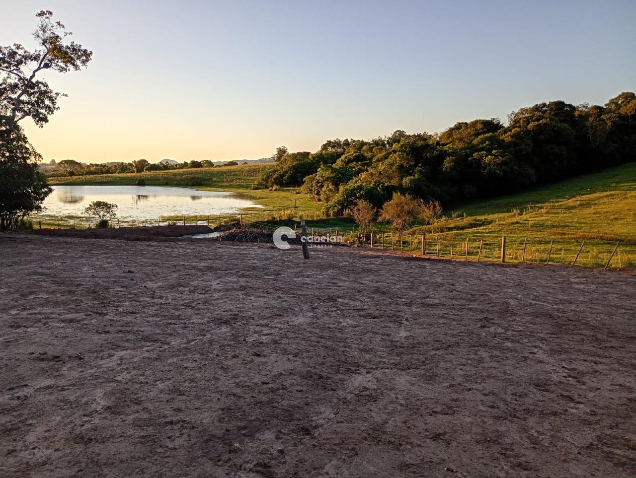 Chácara à venda no Interior : 