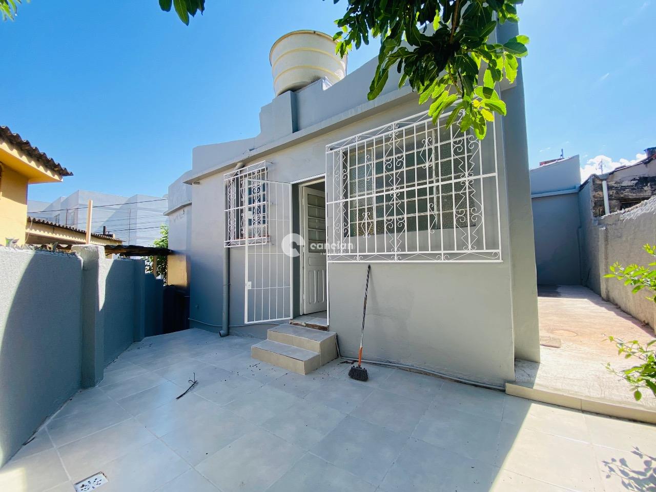 Casa à venda no Centro: 