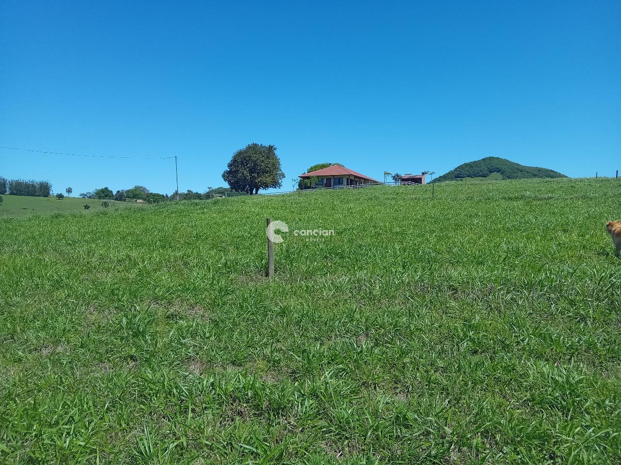Chácara à venda no Zona Rural: 