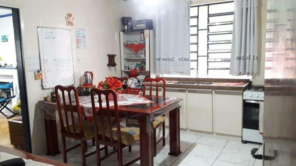 Casa à venda no São João: 