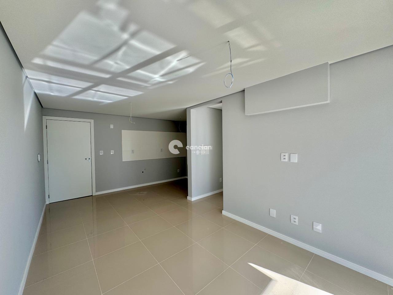 Apartamento à venda no Camobi: 