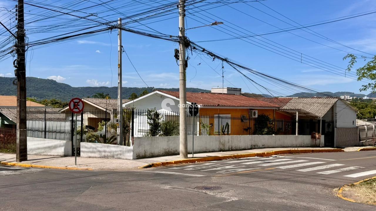 Casa à venda no Juscelino Kubitschek: 