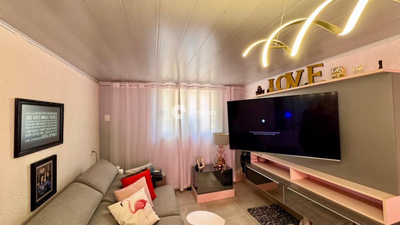 Casa à venda no Juscelino Kubitschek: 