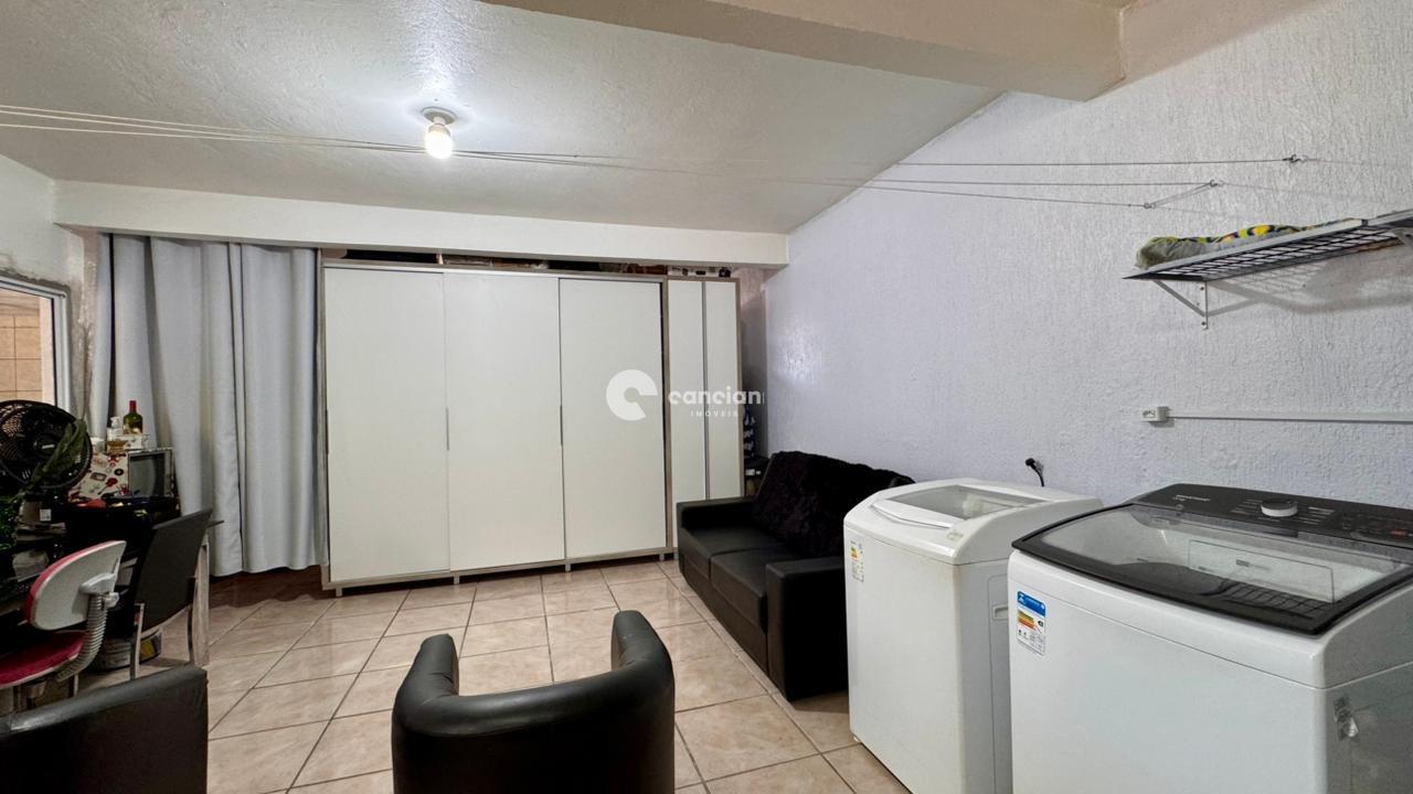 Casa à venda no Juscelino Kubitschek: 