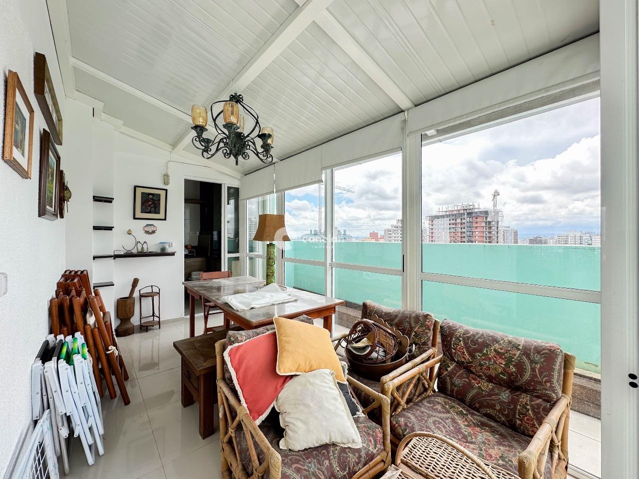 Cobertura à venda no Nonoai: 