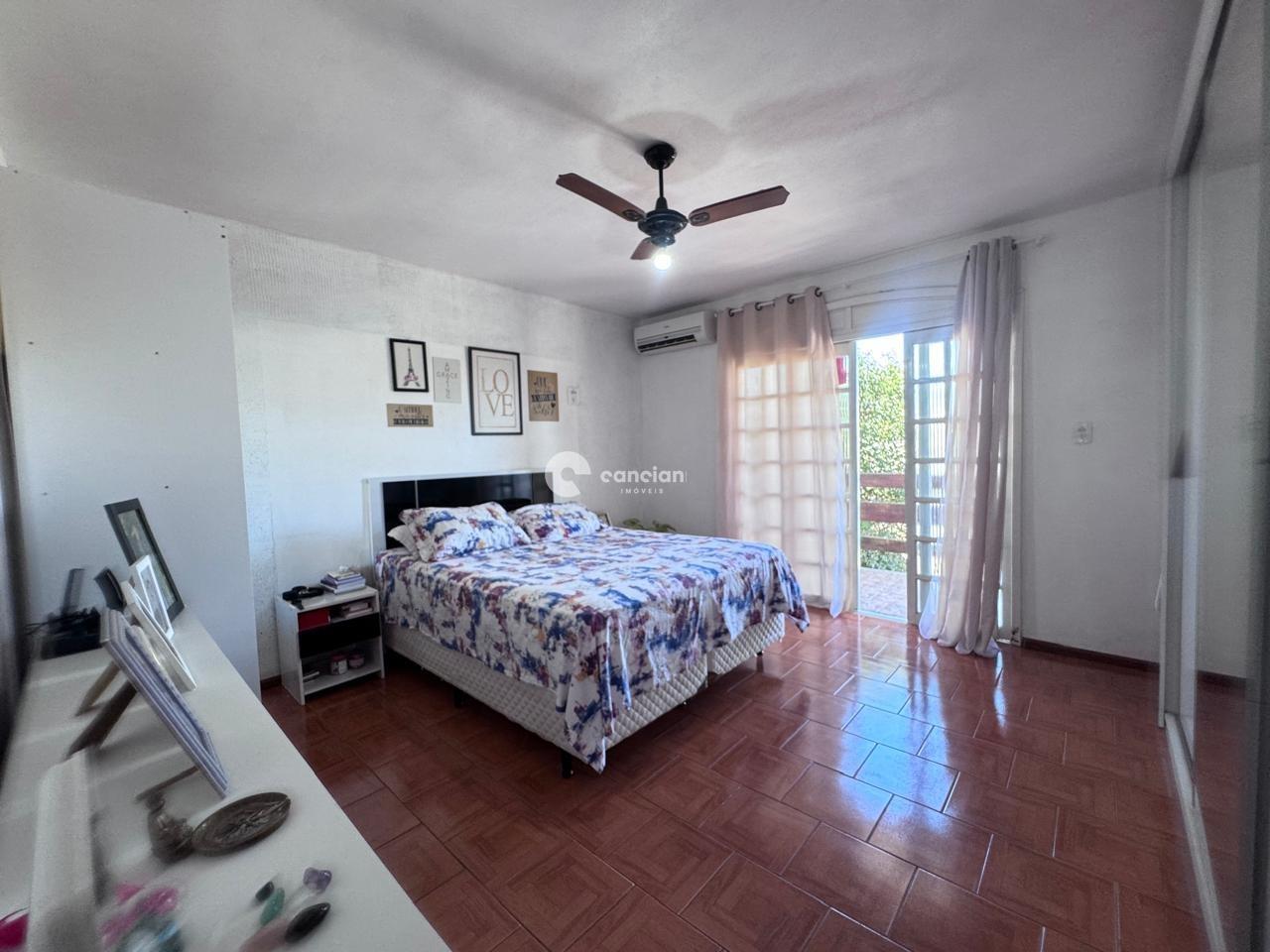 Casa à venda no Camobi: 