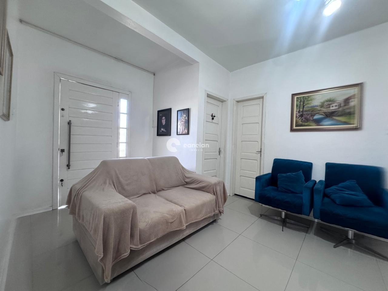 Casa à venda no Camobi: 