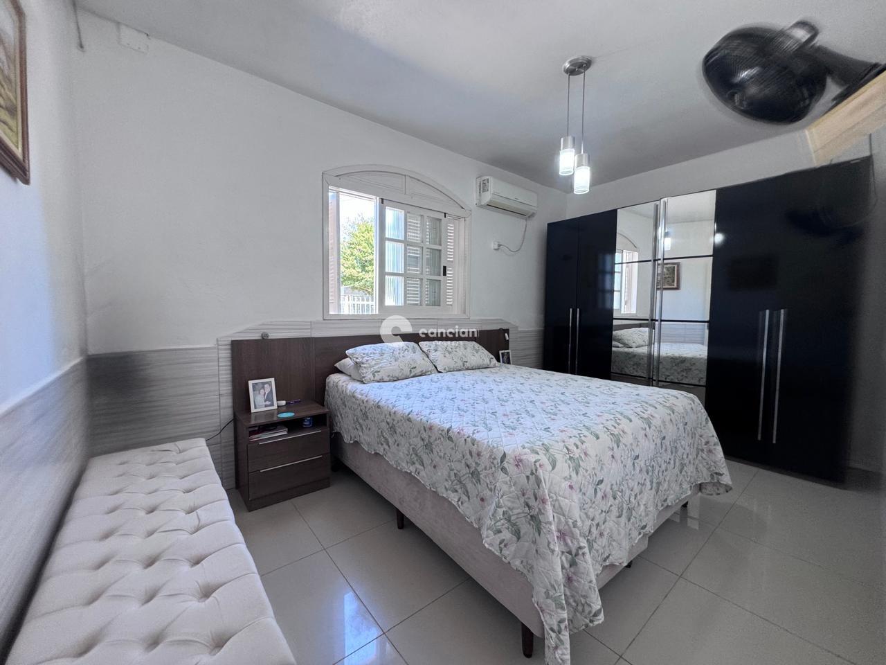 Casa à venda no Camobi: 