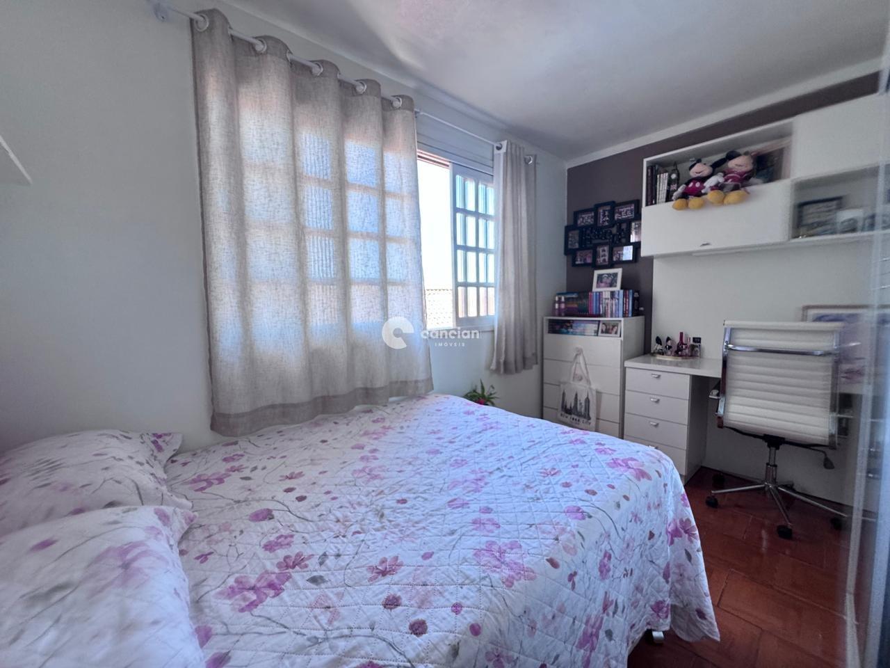 Casa à venda no Camobi: 