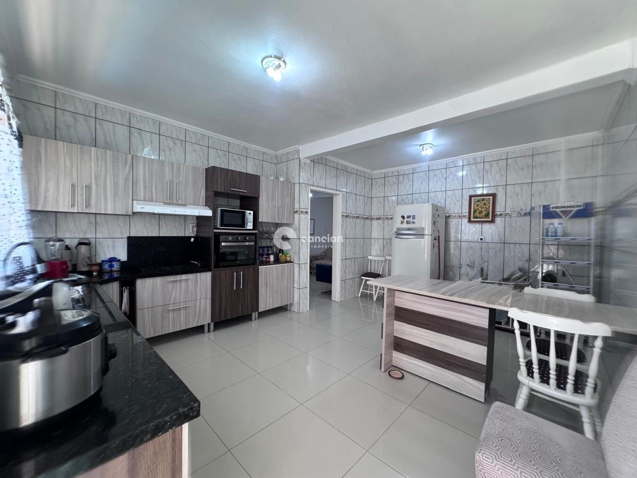 Casa à venda no Camobi: 