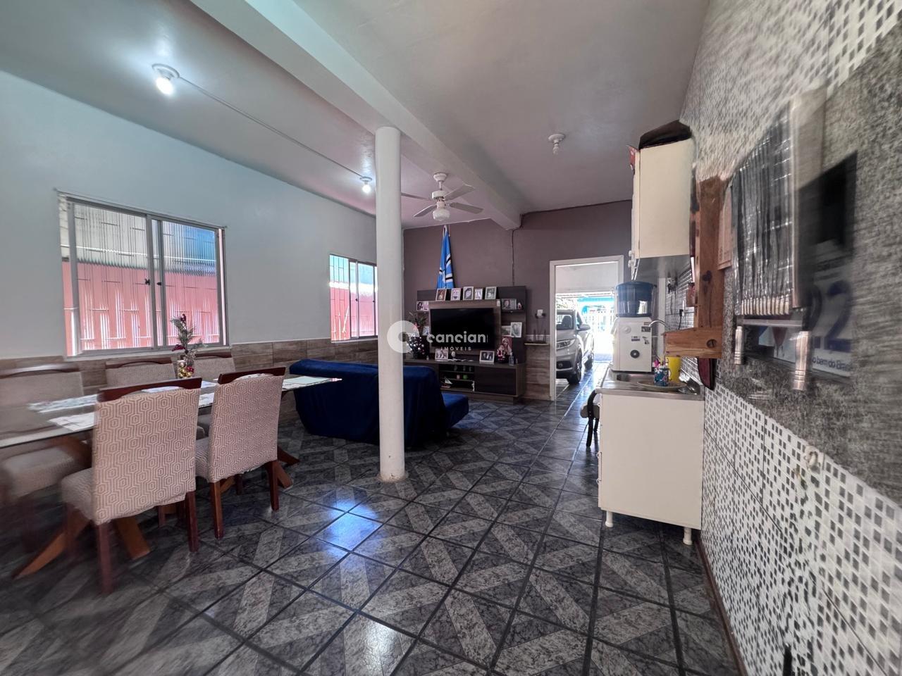 Casa à venda no Camobi: 