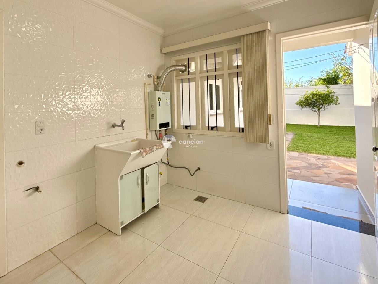 Casa de Condomínio à venda no Camobi: 