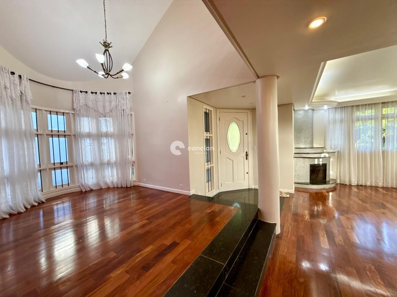 Casa de Condomínio à venda no Camobi: 