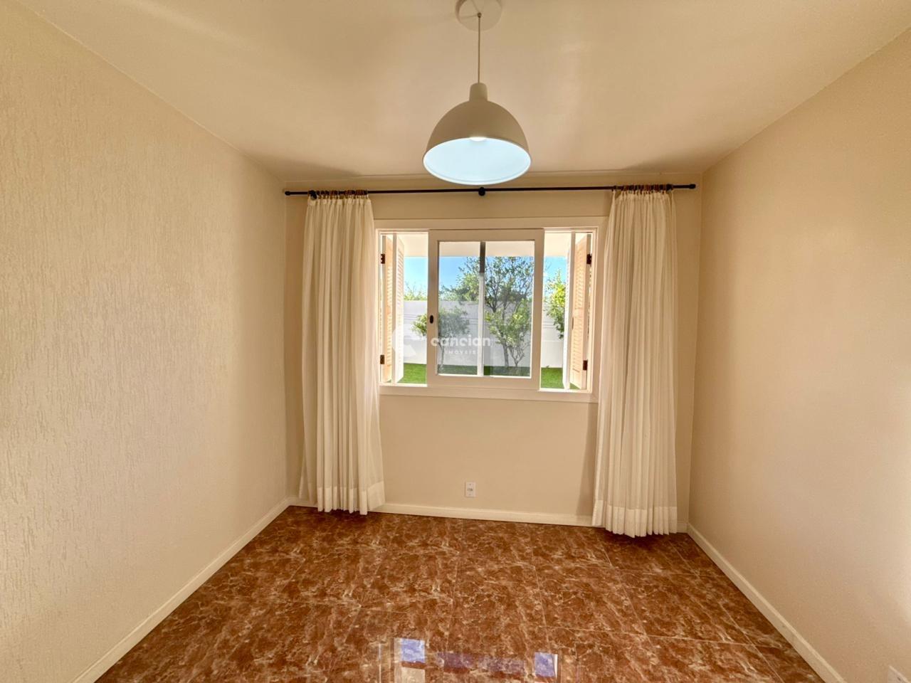 Casa de Condomínio à venda no Camobi: 