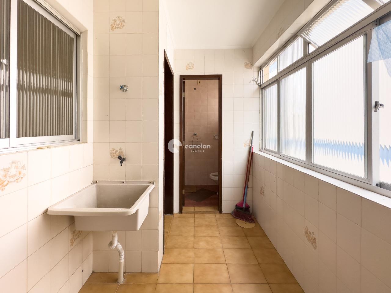 Apartamento à venda no Menino Jesus: 