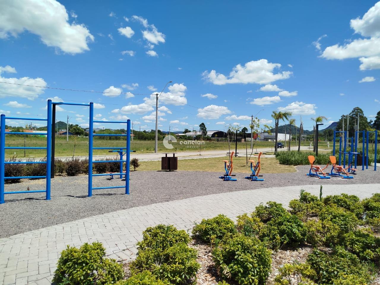 Terreno à venda no Camobi: 