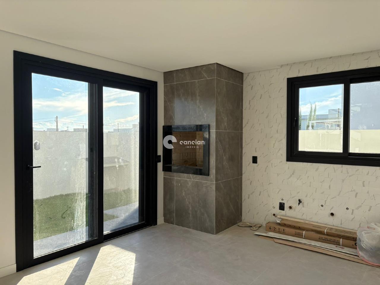 Casa de Condomínio à venda no Tomazetti: 