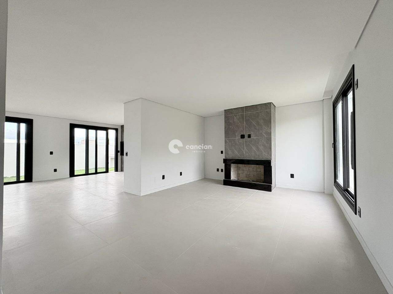 Casa de Condomínio à venda no Tomazetti: 
