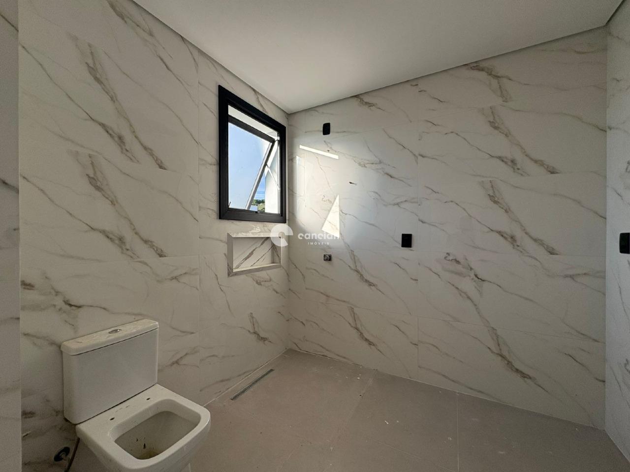 Casa de Condomínio à venda no Tomazetti: 