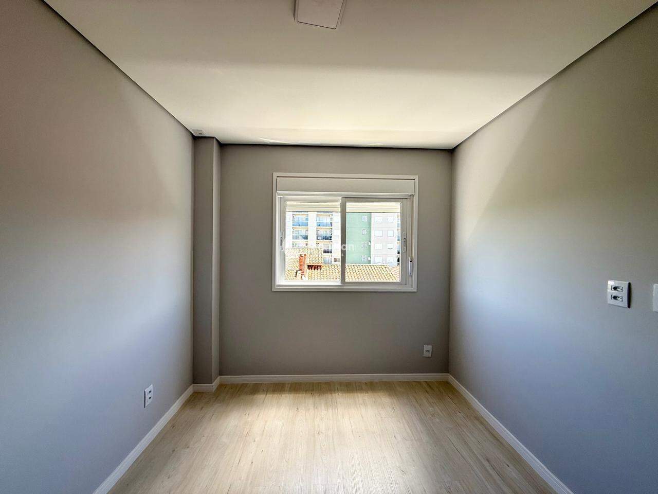 Apartamento para aluguel no Camobi: 