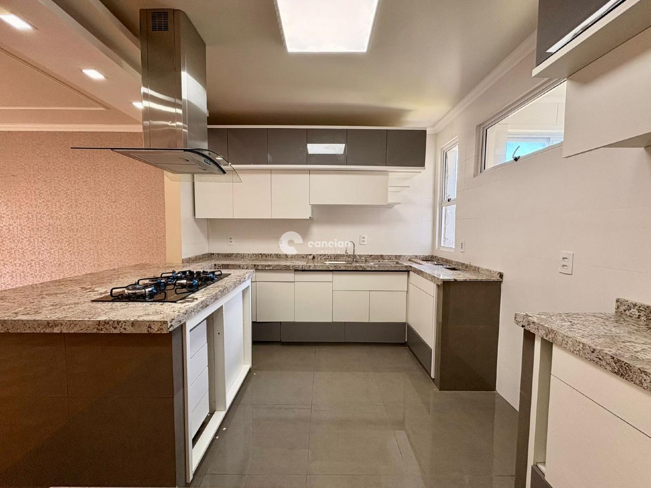 Cobertura à venda no Centro: 