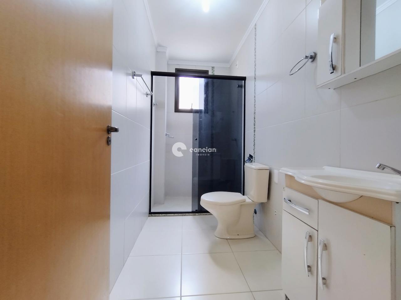 Apartamento à venda no Camobi: Banheiro social