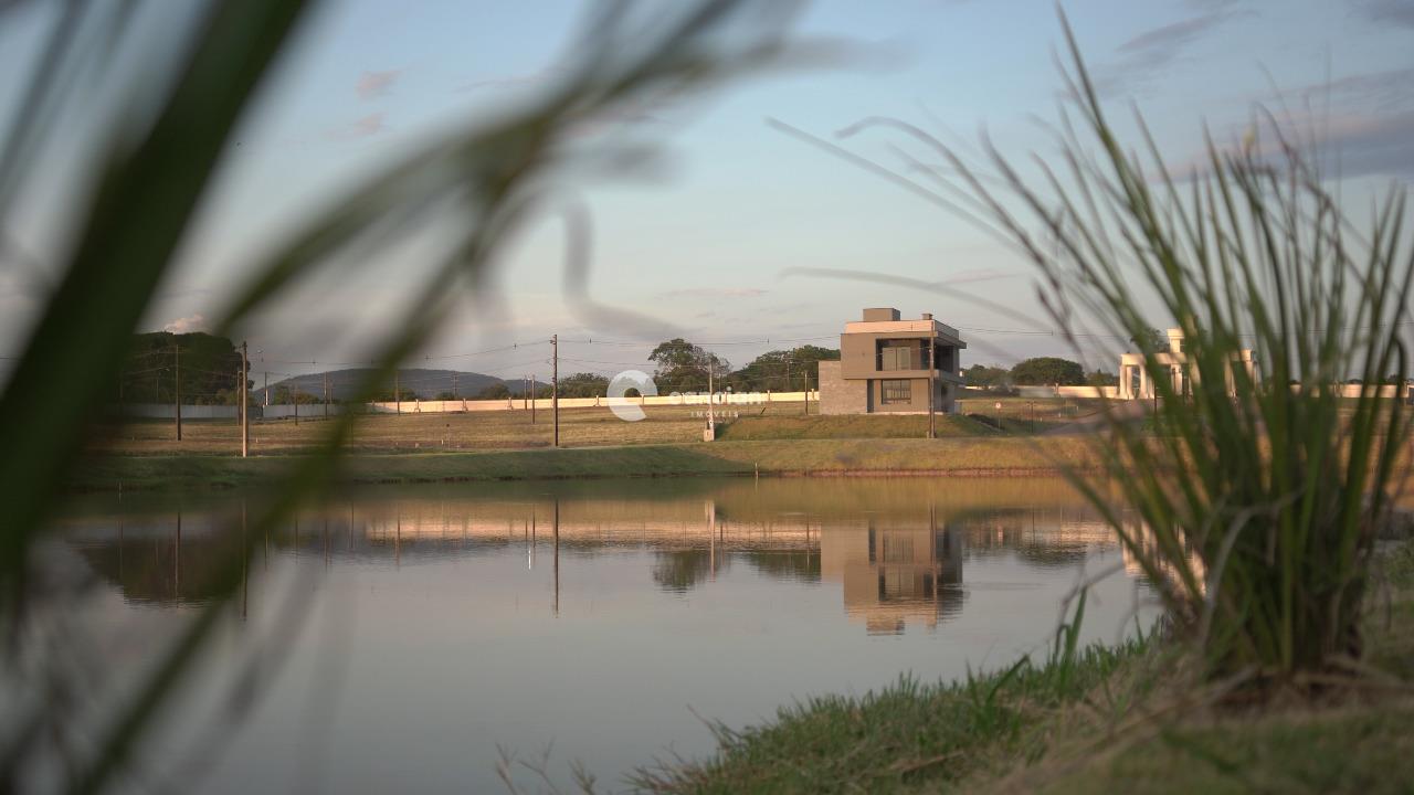 Terreno à venda no Camobi: 