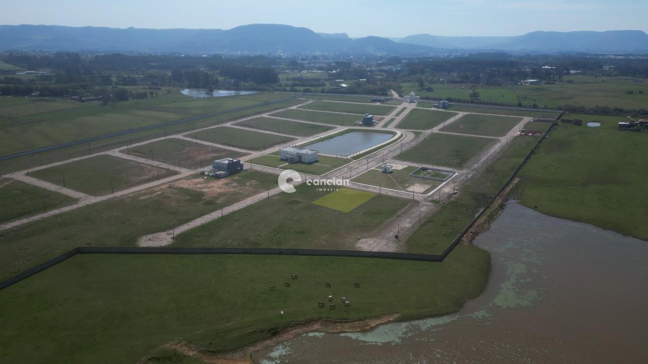 Terreno à venda no Camobi: 