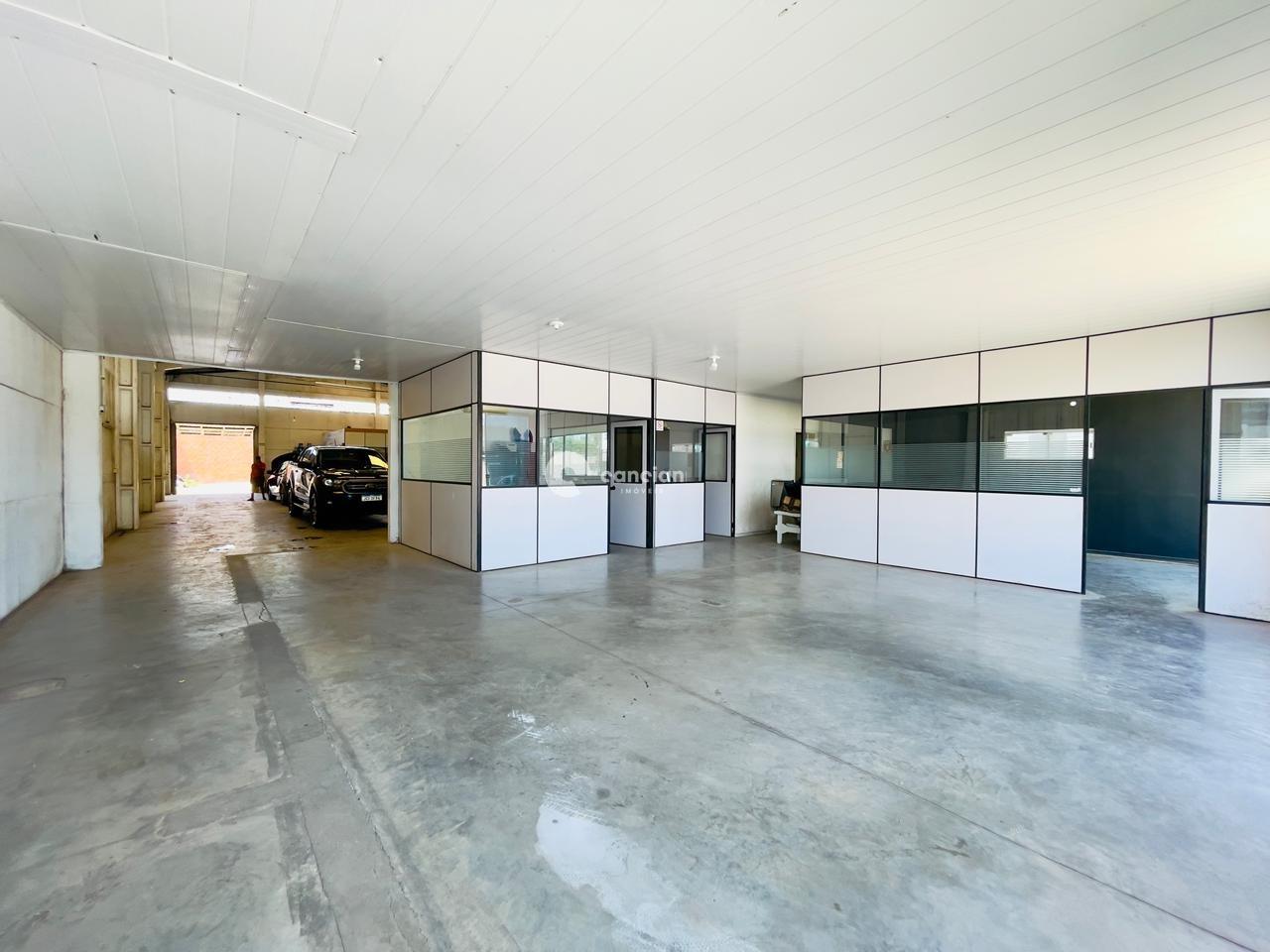 Ponto Comercial para aluguel no Uglione: 