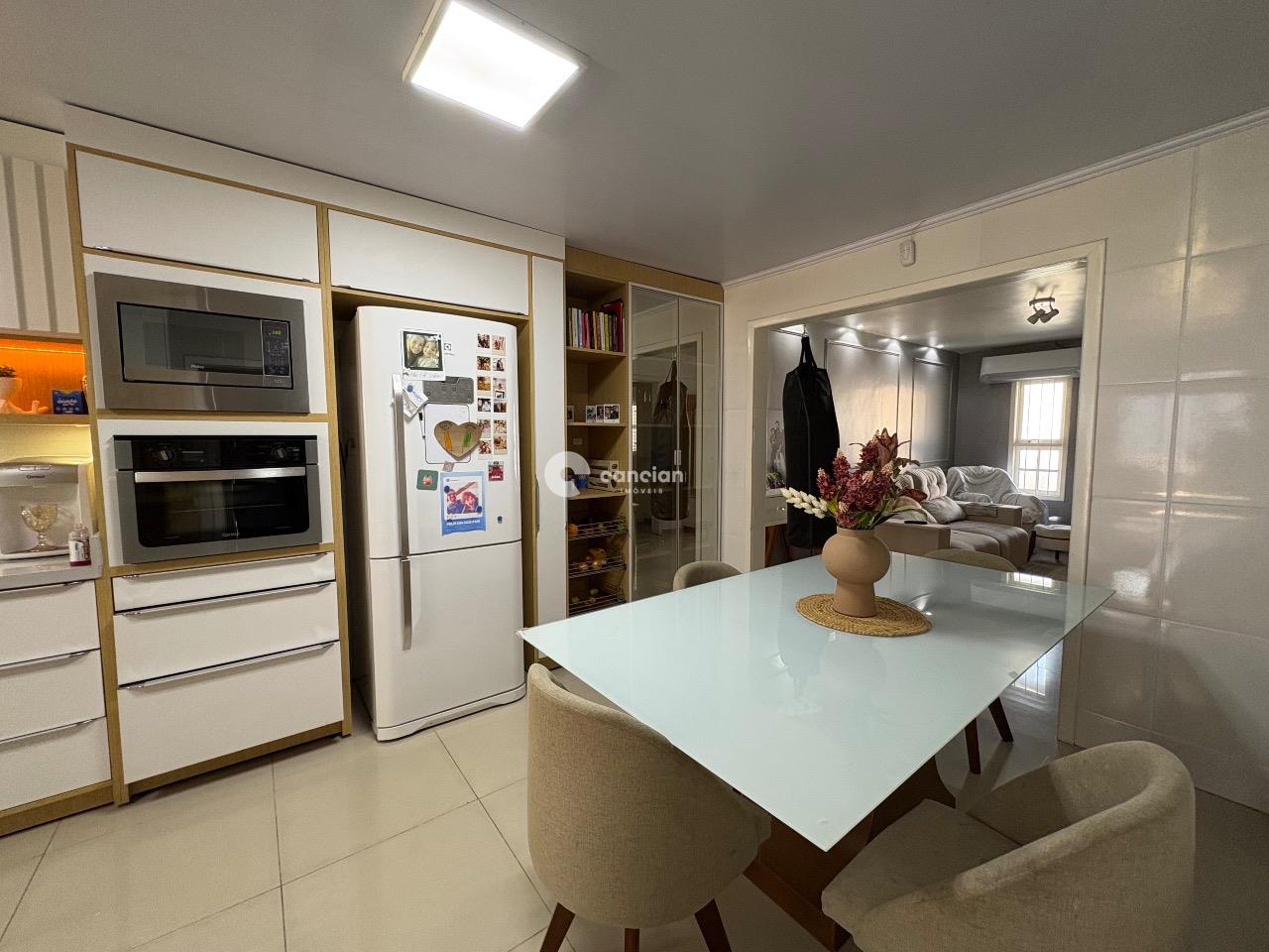 Casa à venda no Urlândia: Cozinha + sala de jantar